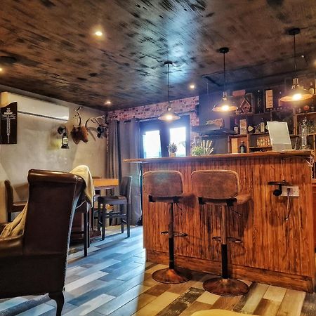 The Pub - Unique & Authentic Experience - Free Parking!, 5 Minutes From Airbus And The Mall Cribbs Bristol Exterior photo