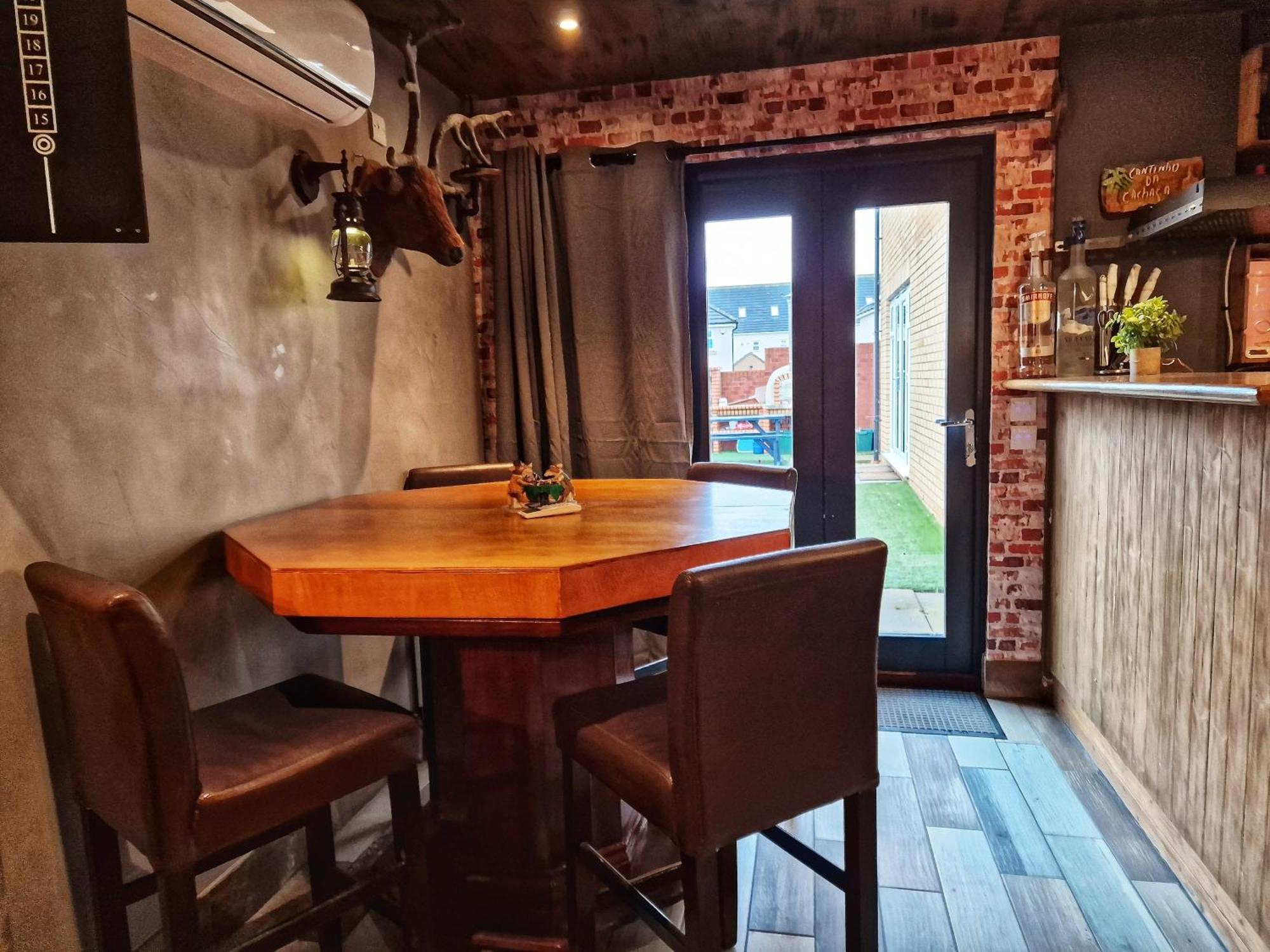The Pub - Unique & Authentic Experience - Free Parking!, 5 Minutes From Airbus And The Mall Cribbs Bristol Exterior photo
