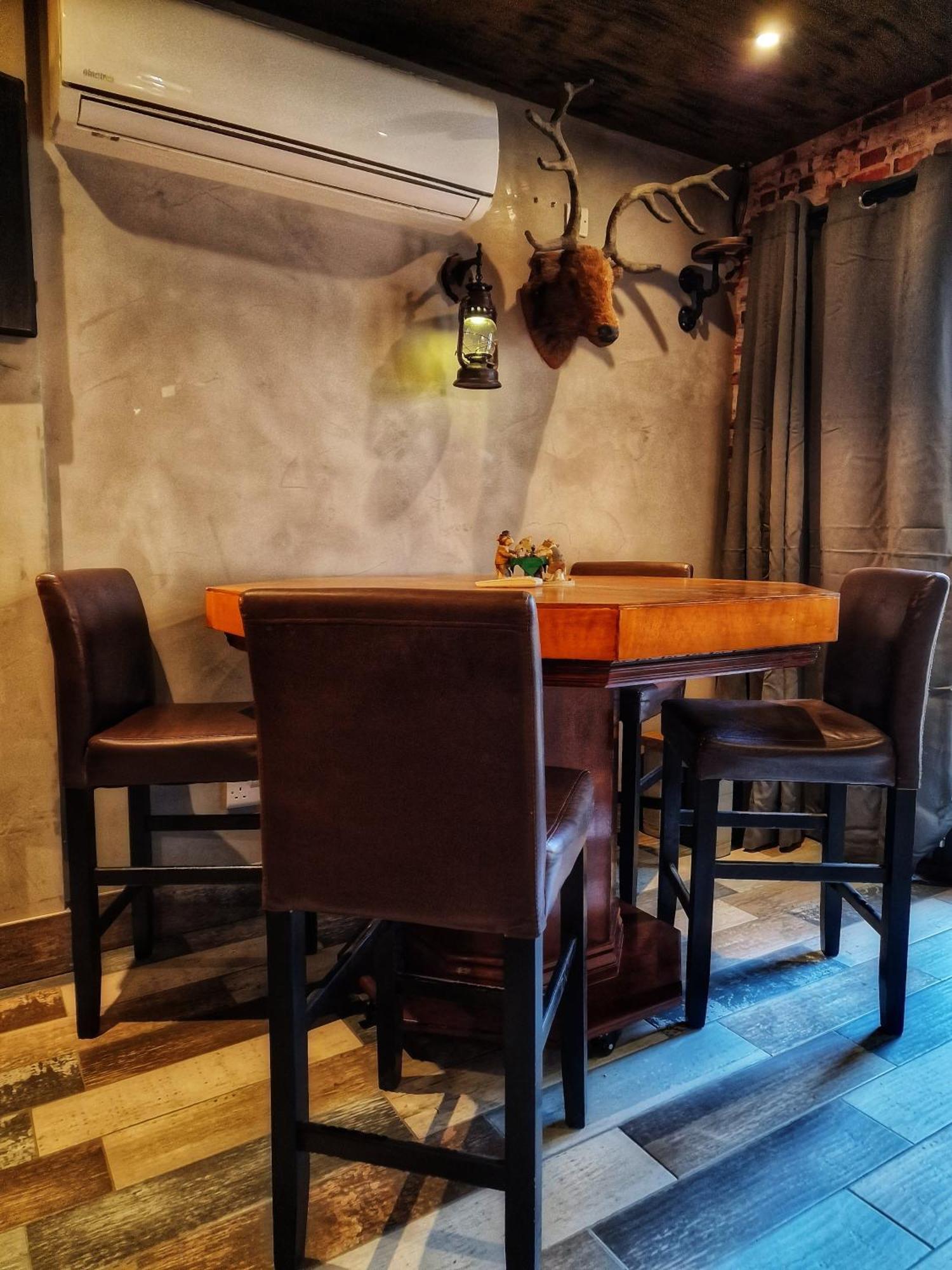 The Pub - Unique & Authentic Experience - Free Parking!, 5 Minutes From Airbus And The Mall Cribbs Bristol Exterior photo